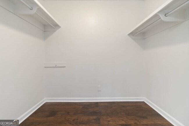 Building Photo - 46 Le Parc Fontaine