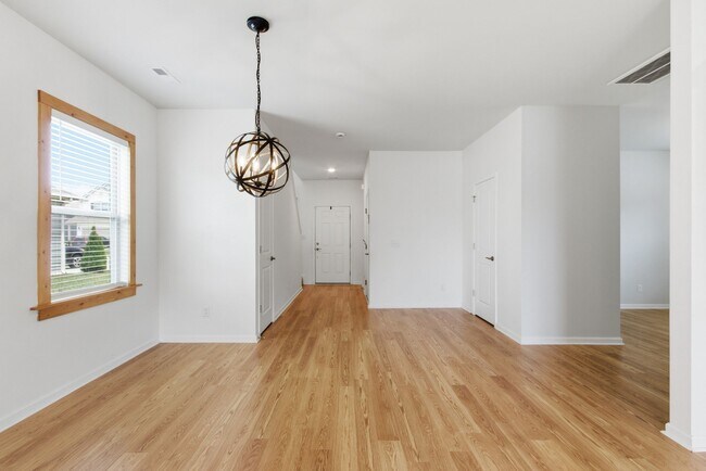 Building Photo - 3153 Chaplins Trce