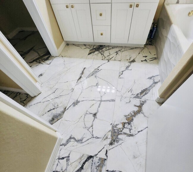 Building Photo - 3154 Thicket Path Way