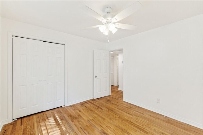 Building Photo - 205 Juniper Dr