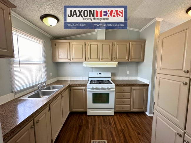 Building Photo - 850 Talbot Ave