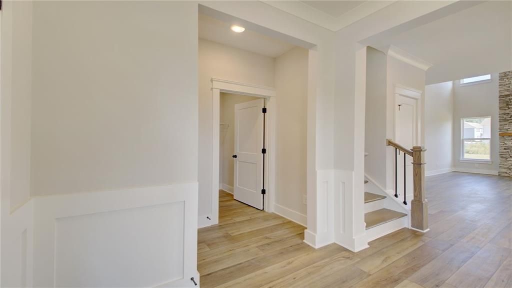 Building Photo - 6904 Lancelot Ct