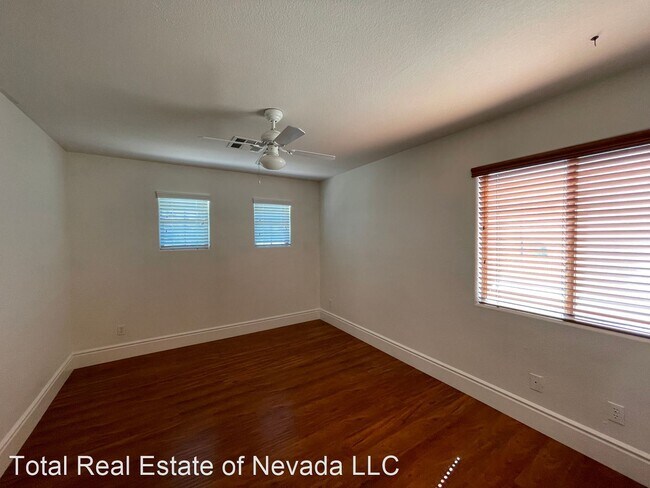 Building Photo - 4 br, 2.5 bath House - 10511 Bella Camrosa