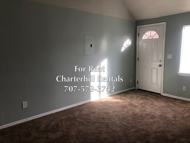 Building Photo - Charming, cozy house on property shared with a second house and a warehouse- SWSR.