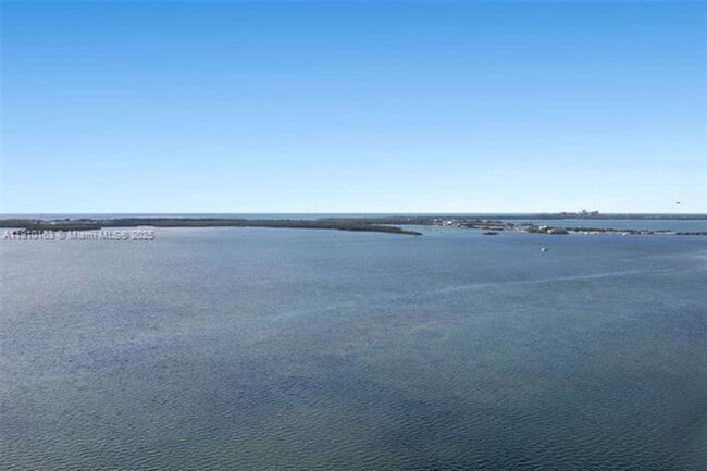 Building Photo - 808 Brickell Key Dr