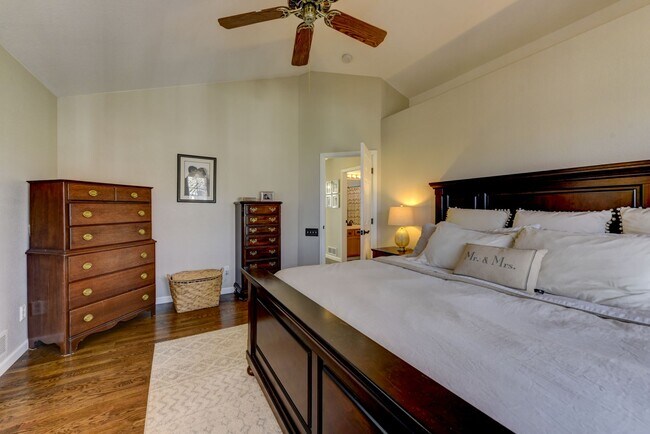 Building Photo - Stunning Upgraded 5BR 4BA Lafayette Home Near Coal Creek Trail & Hwy 287**