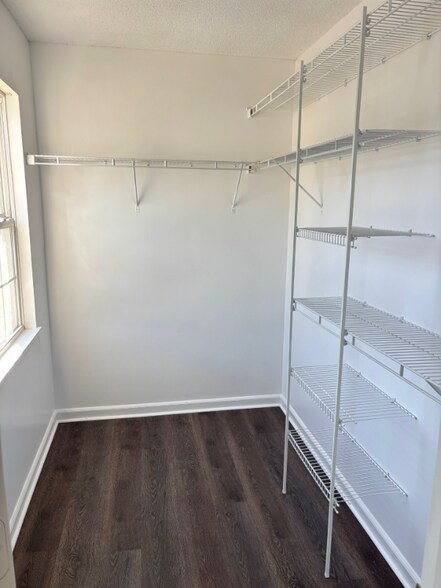 Building Photo - 169 Walkbridge Way