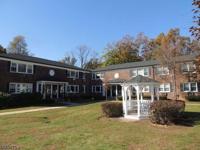 Building Photo - 309 Pitney Pl