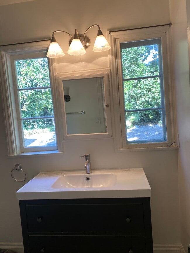 Building Photo - COMING SOON!  Beautiful 3 bedroom 2 bathro...