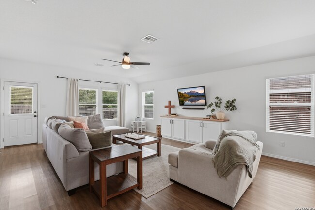 Building Photo - 5125 Blue Ivy