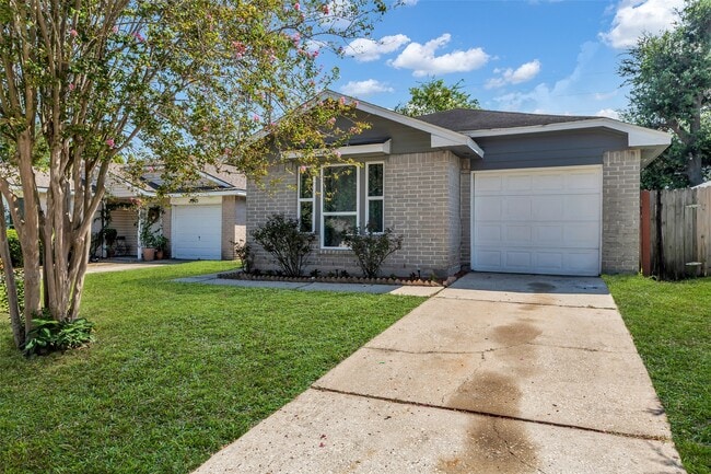 Building Photo - 7227 Greenyard Dr