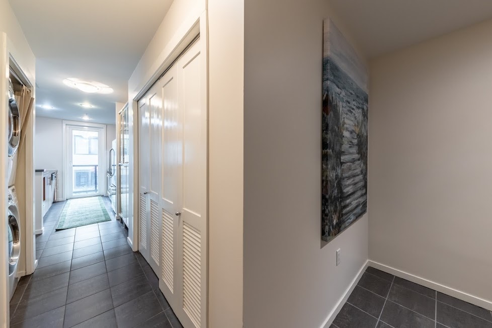 Entry hallway - 2721 1st Ave