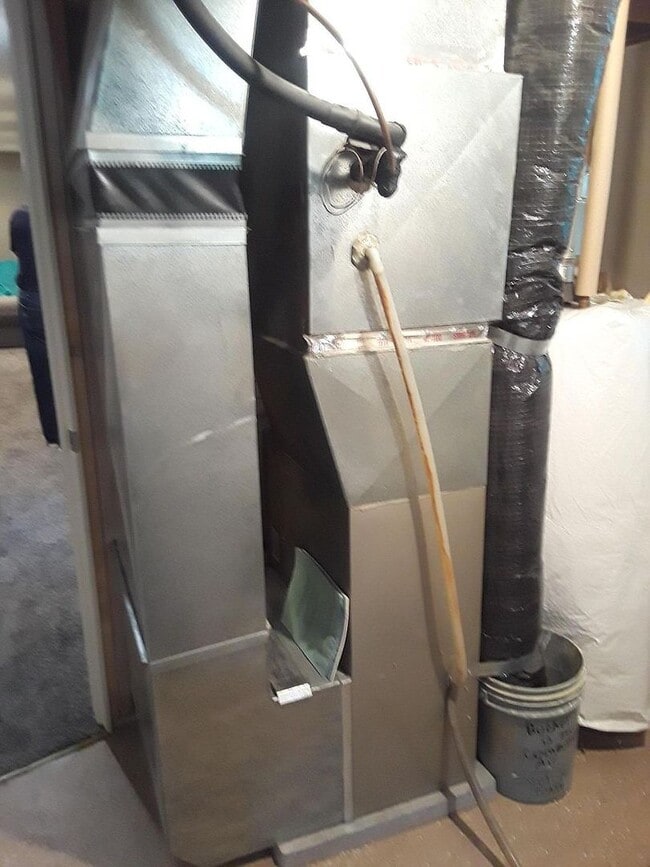 Building Photo - Well-Located Home in Robbinsdale