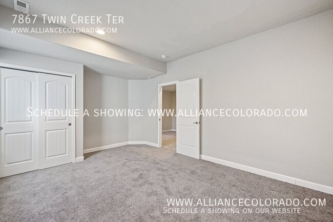 Building Photo - 7867 Twin Creek Terrace