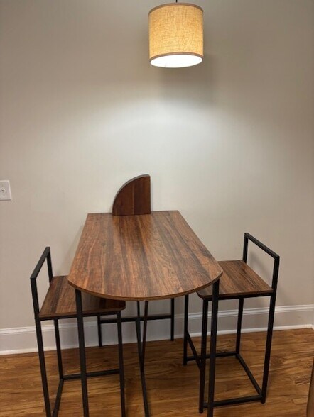 Building Photo - 16 Theurer Park