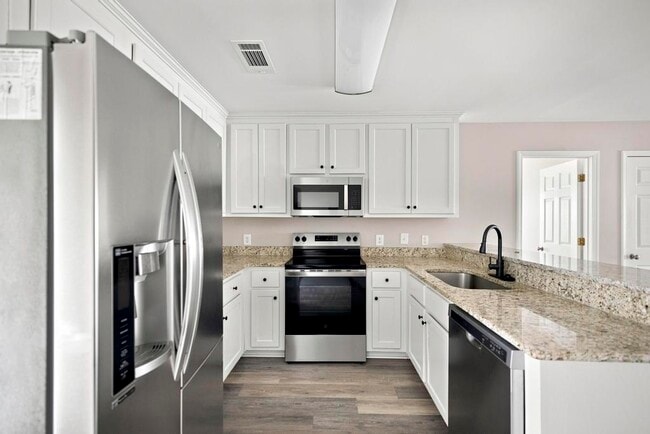 Building Photo - 104 Cello Ln
