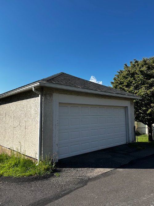 Building Photo - 540 Ripple St