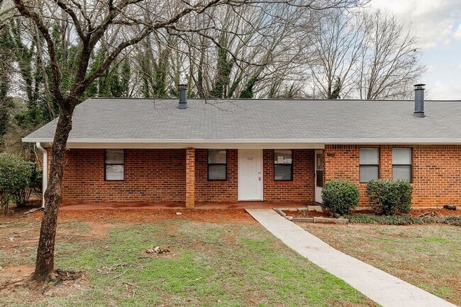 Building Photo - 112 Upland Ct