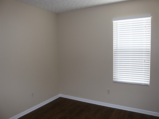 Building Photo - 7463 Highland Ave