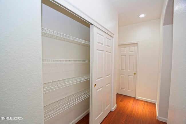 Building Photo - 1558 Teal Dr