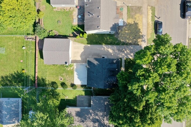 Building Photo - 1863-17 1/2 17 1/2 St NW