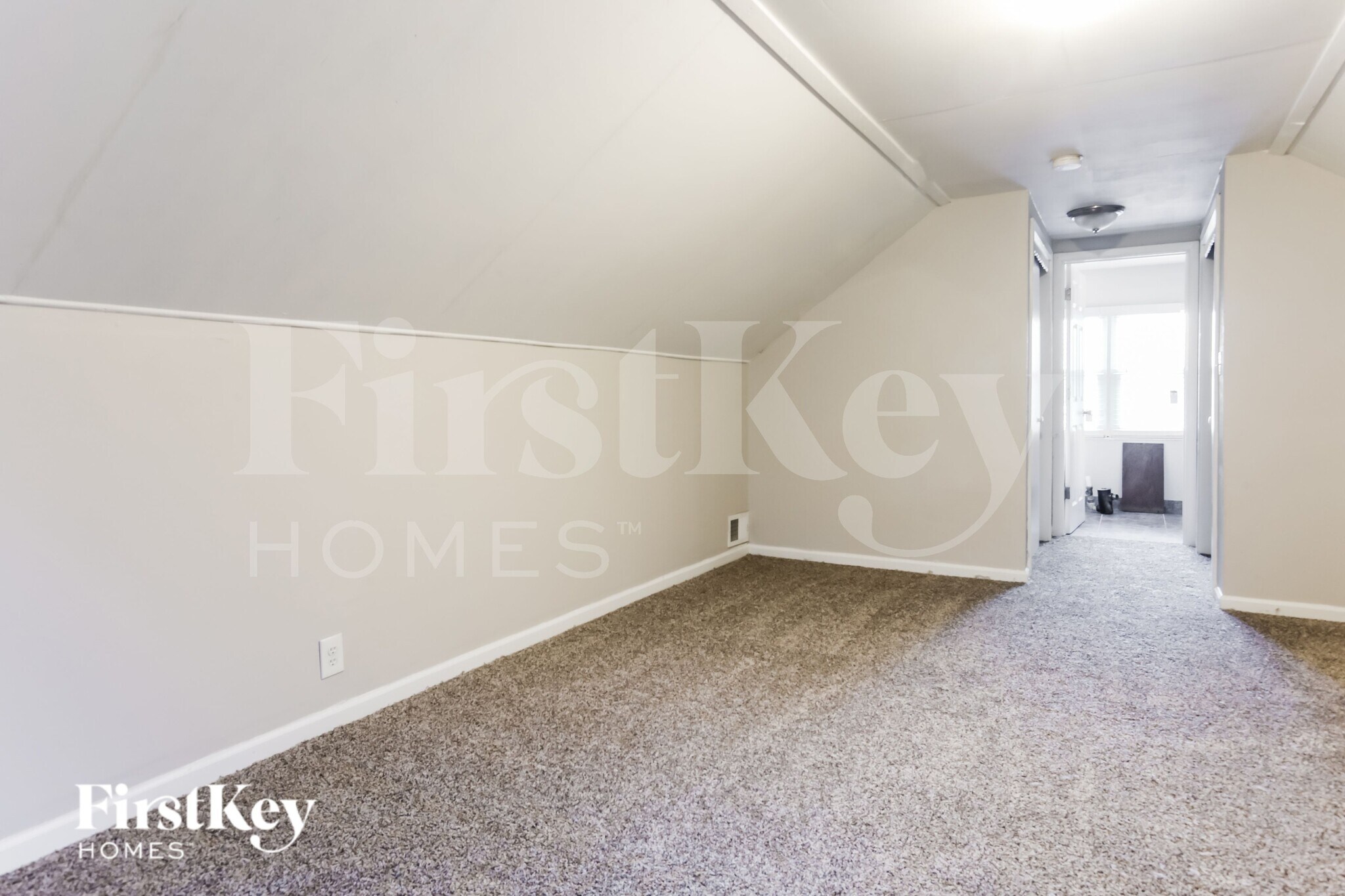 Building Photo - 641 Dixie St