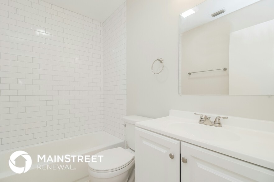 Building Photo - 17429 Arizona Rd