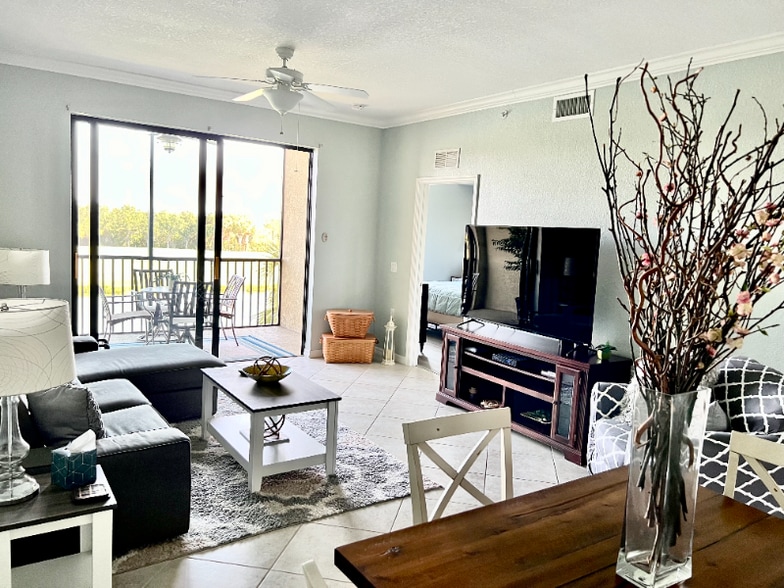 Building Photo - 7015 River Hammock Dr