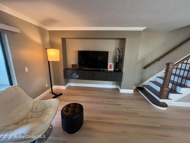 Building Photo - 190 Seawind Dr