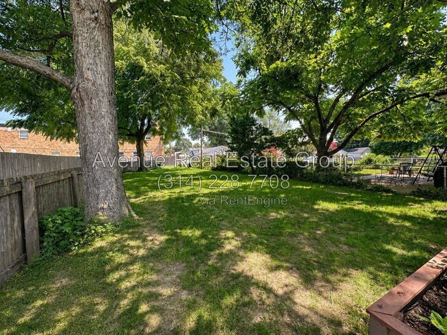 Building Photo - 6575 Scanlan Ave
