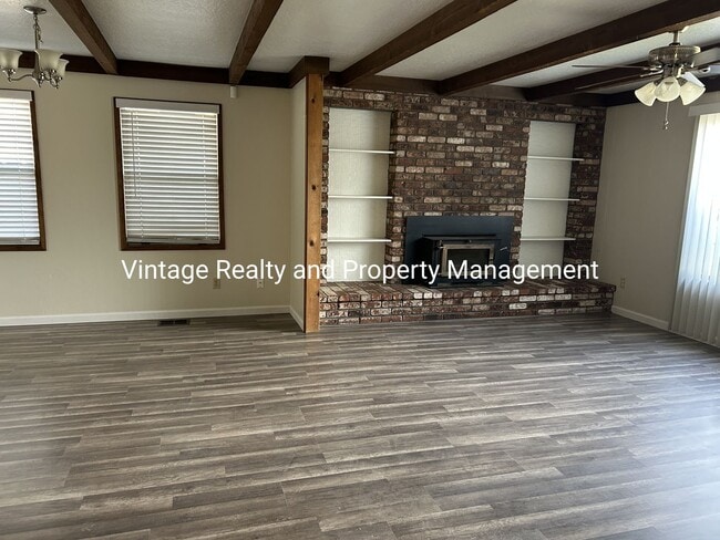 Building Photo - Back On The Rental Market Update 3 Bedroom Home With A Swimming Pool!!!