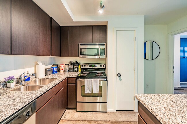 Building Photo - 888 N 4th St