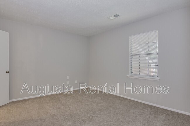 Building Photo - 2515 Center West Parkway - 5N