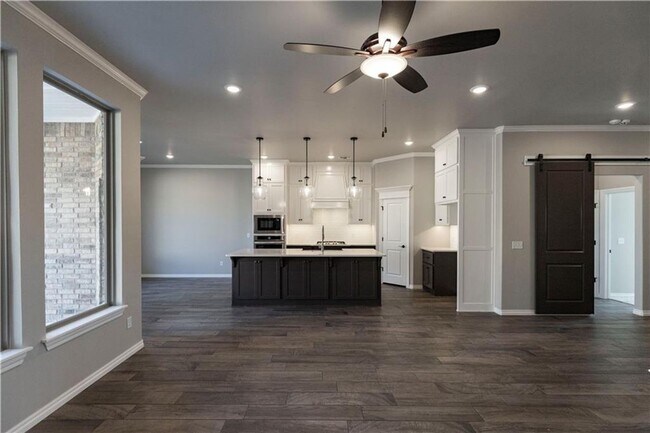 Building Photo - Very Nice 4 Bedroom, 3 Bathroom 3 Car Garage Home with Storm Shelter