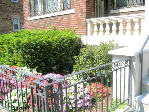 Primary Photo - 229 Kelton St