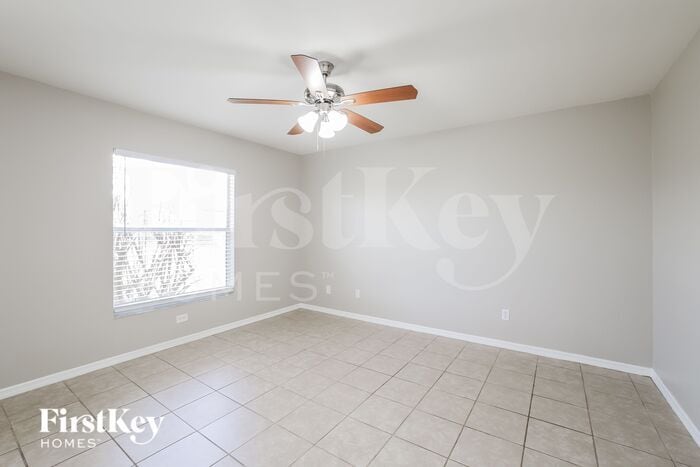 Building Photo - 218 Blackstone Dr