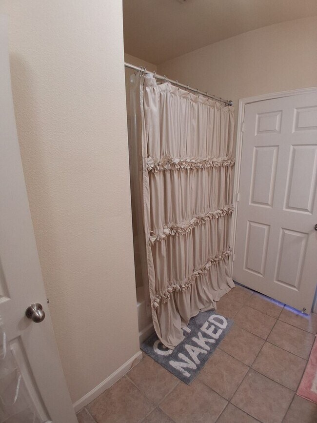 Building Photo - Midtown Village 2 Bed 2 Bath Condo! Available July!