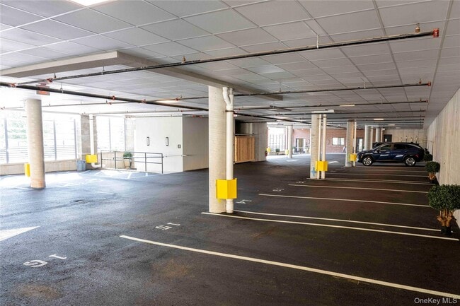 Building Photo - 100 E Putnam Ave