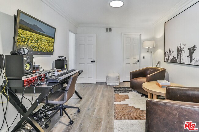 Building Photo - 4204 Flintlock Ln