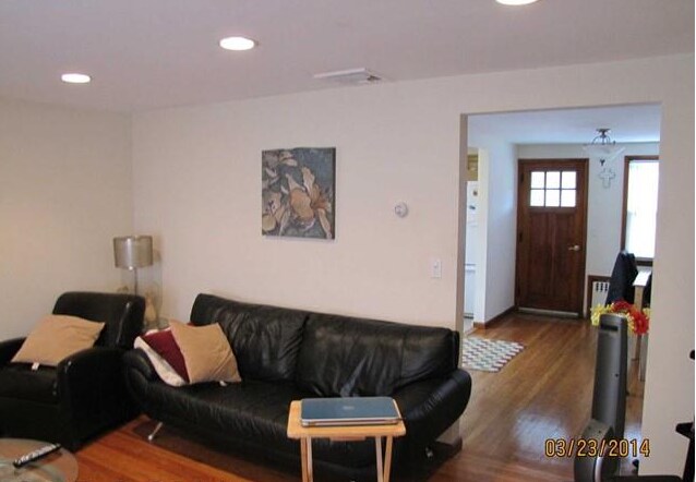 Living Room - 298 Luddington Ave