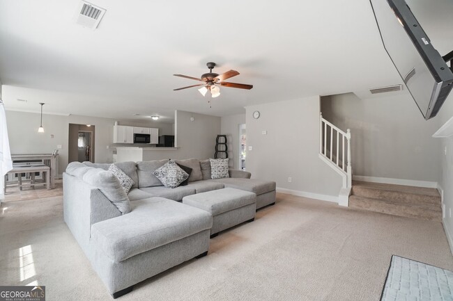 Building Photo - 3951 Oak Field Dr