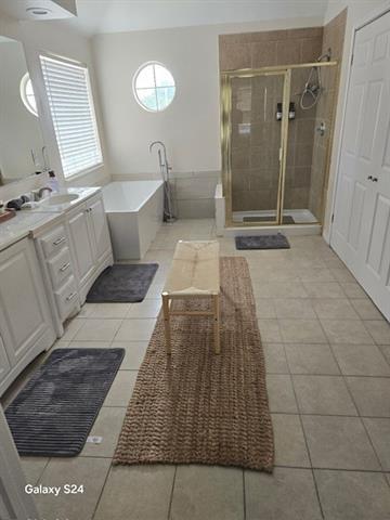 Building Photo - 2717 Orchid Dr