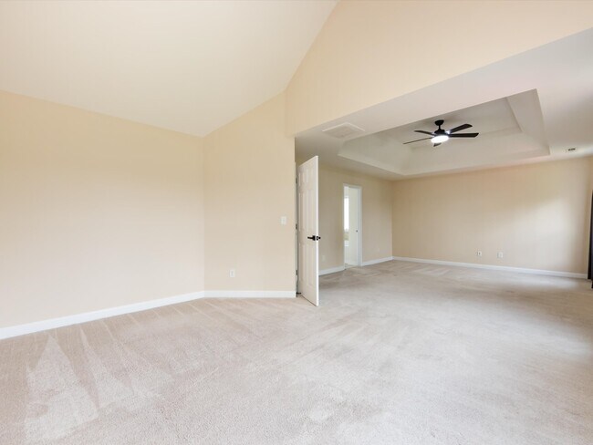 Building Photo - 10836 Clark Street