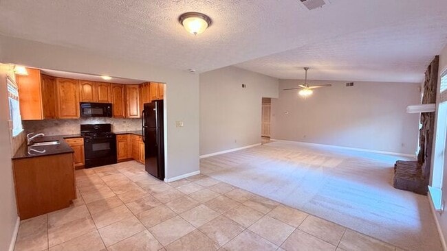 Building Photo - Beautiful Roswell 3 Bedroom-2 Bathroom Ranch, Minutes from 400, Available NOW!