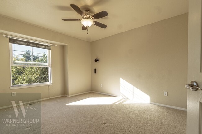 Building Photo - 9631 Stoneglen Dr