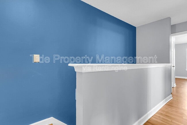 Building Photo - 206 Pine Shadow Dr
