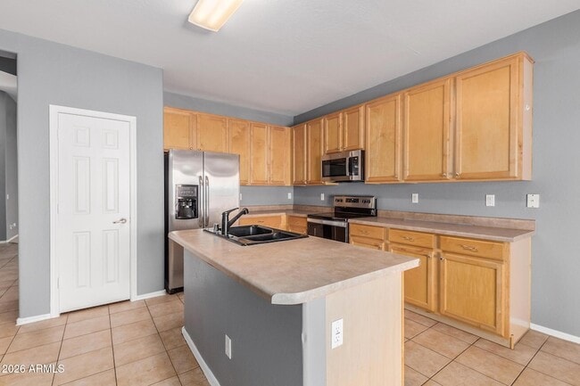 Building Photo - 3496 W Mineral Butte Dr