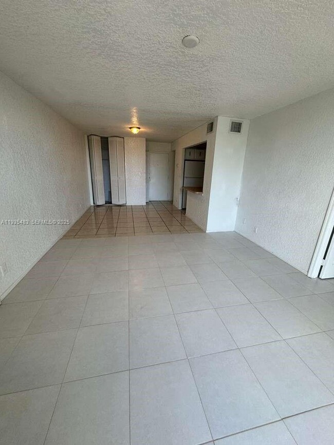 Building Photo - 2029 NW 46th Ave