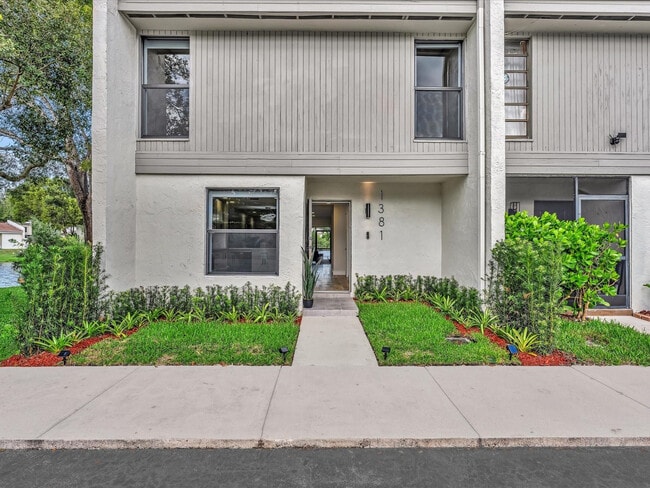 Building Photo - 1381 NW 99th Ave