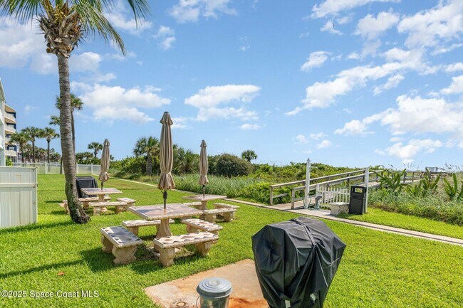 Building Photo - 4800 Ocean Beach Blvd